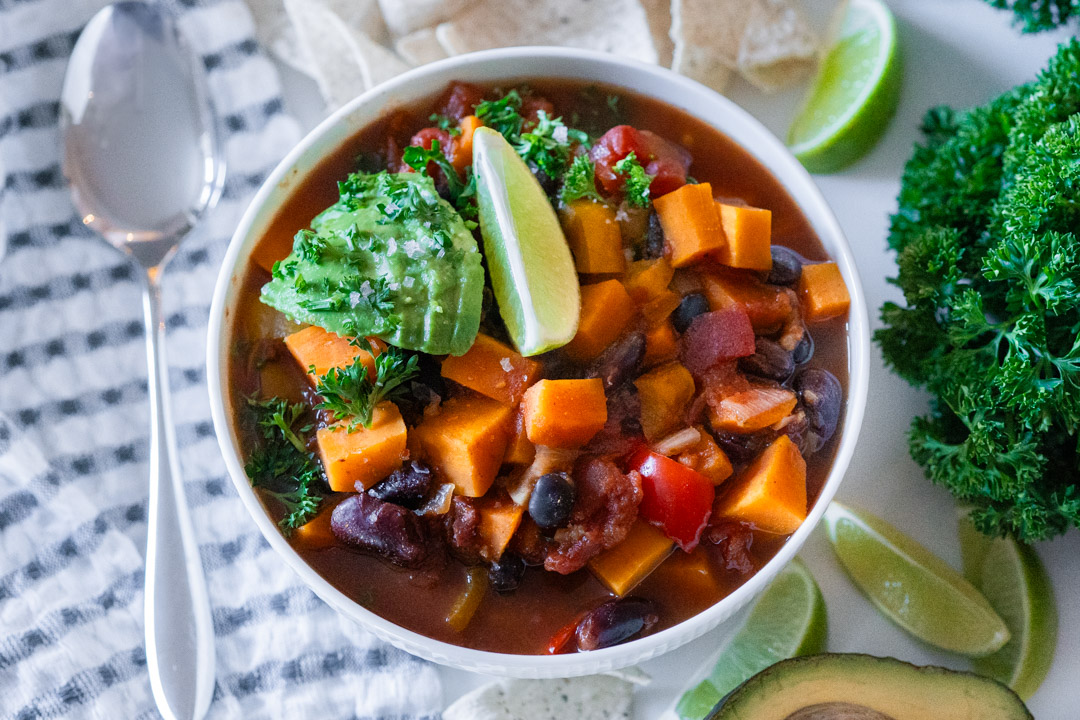 slow cooker vegan chili